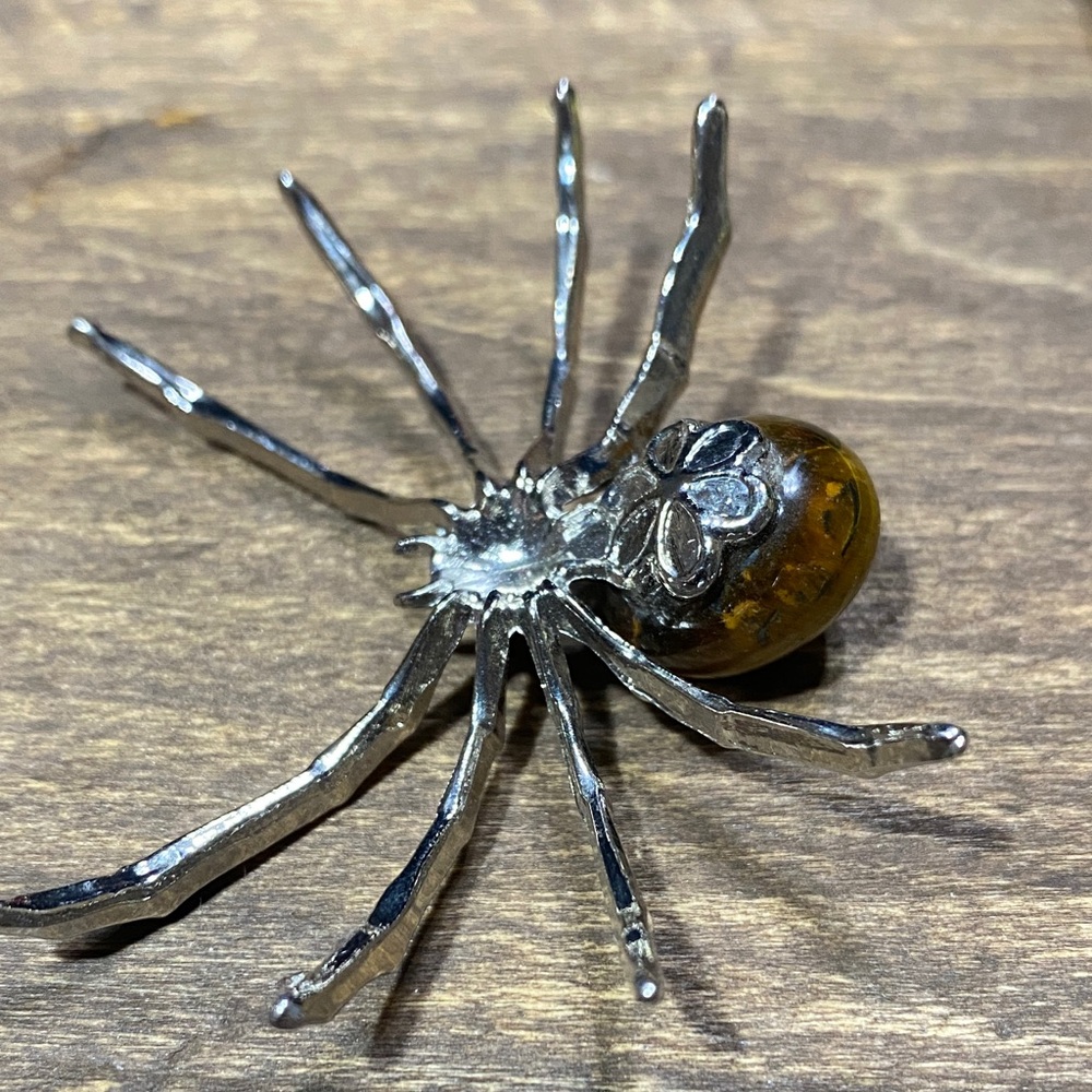 Silver and Brown Stone Spider - Picture 11 of 11